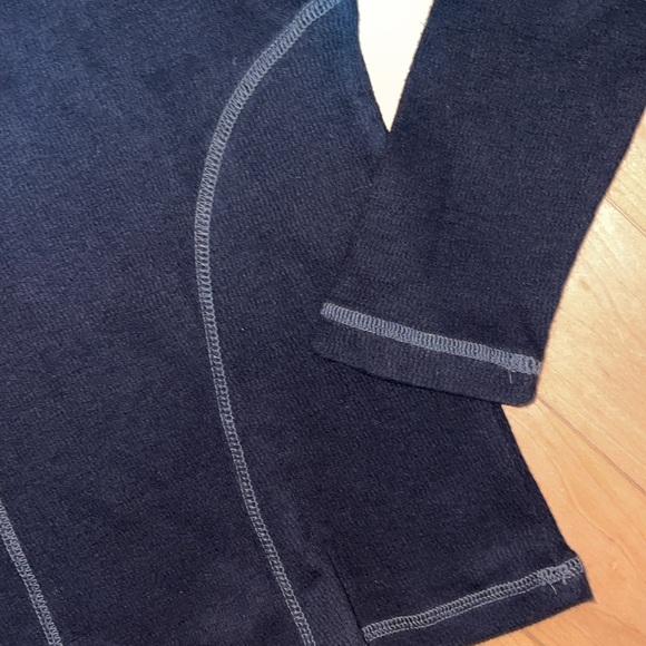 Harley Davidson long sleeve tee size small black with simple bling detail - Picture 3 of 5